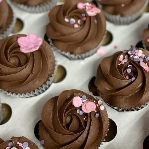 Chitty's Bromsgrove Cute Flower Chocolate Cupcakes