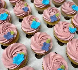 Chitty's Bromsgrove Cute Flower Cupcakes