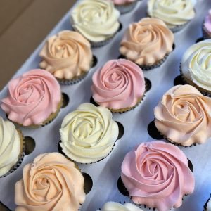 Chitty's Cakes Bromsgrove Rose Cupcakes Flowers