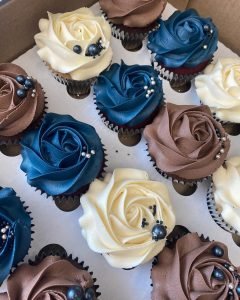 Chitty's Cakes Bromsgrove Rose Cupcakes Flowers